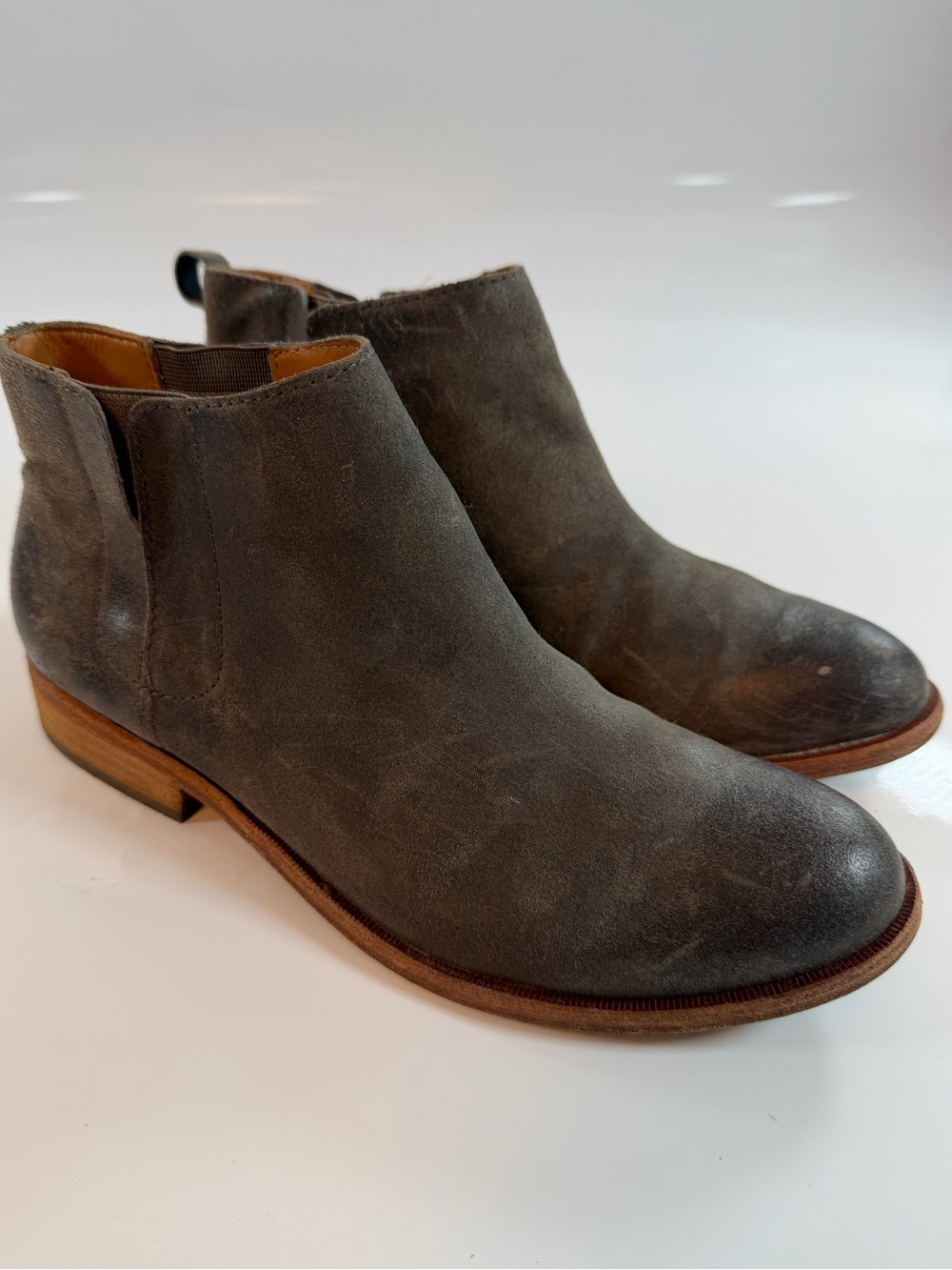 Kork-Ease Distressed Leather Chelsea Ankle Boots Gray Women’s Size 8‎
